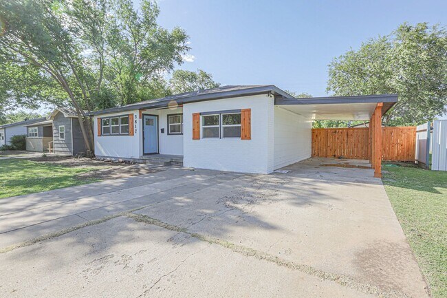 Building Photo - Pre-Leasing for July!
