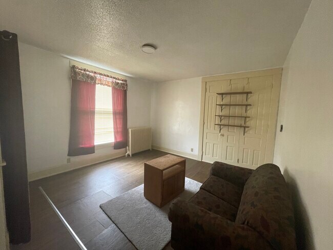 Foto del edificio - 1029 N 7th St