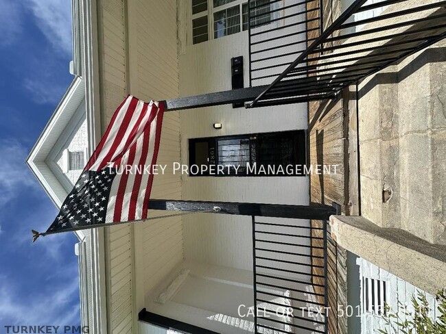 Building Photo - All utilities included in the rent!