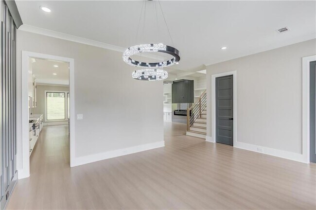 Building Photo - 37 Deer Cyn Dr