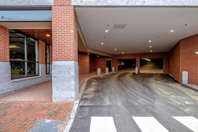 Building Photo - 2BR/2BA Old Port Condo Onsite Parking Available, Fitness Room and Elevator