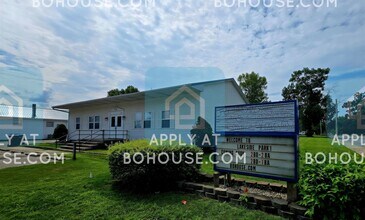 Building Photo - 600-610 Oldfather St