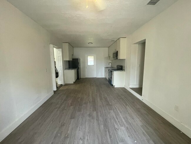 Building Photo - 50070 Us Hwy