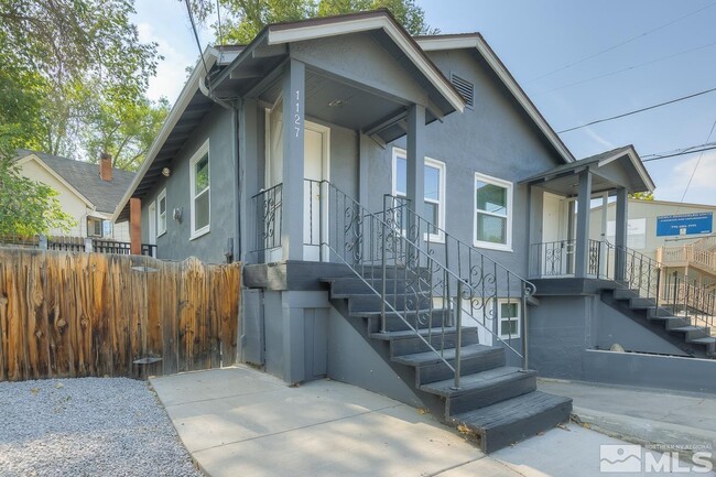 Building Photo - 1127 Buena Vista Ave