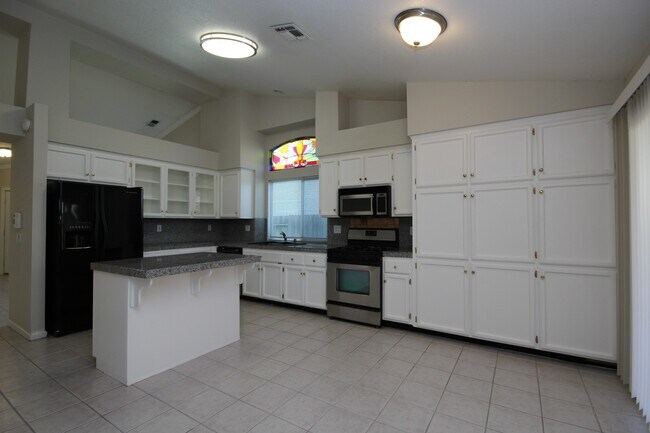 Foto del edificio - Great Elk Grove 3 Bed Home