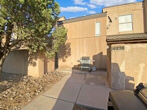 Building Photo - 4024-4030 N Calle Grande