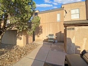 Building Photo - 4024-4030 N Calle Grande