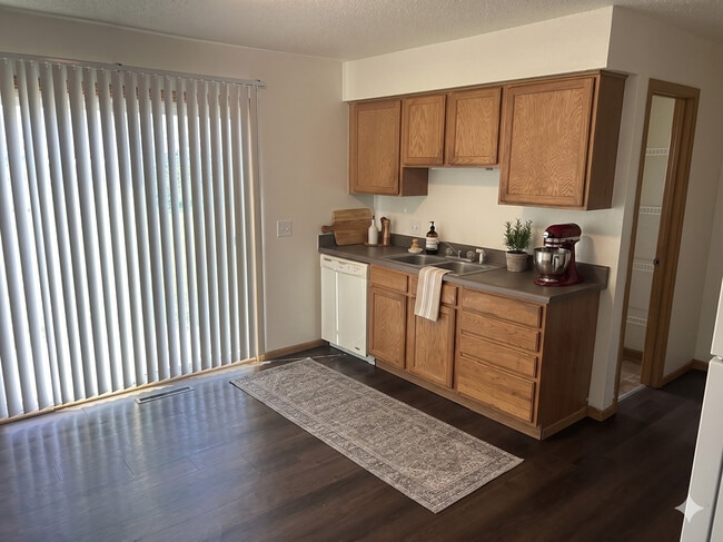 Building Photo - Duplexes LLC