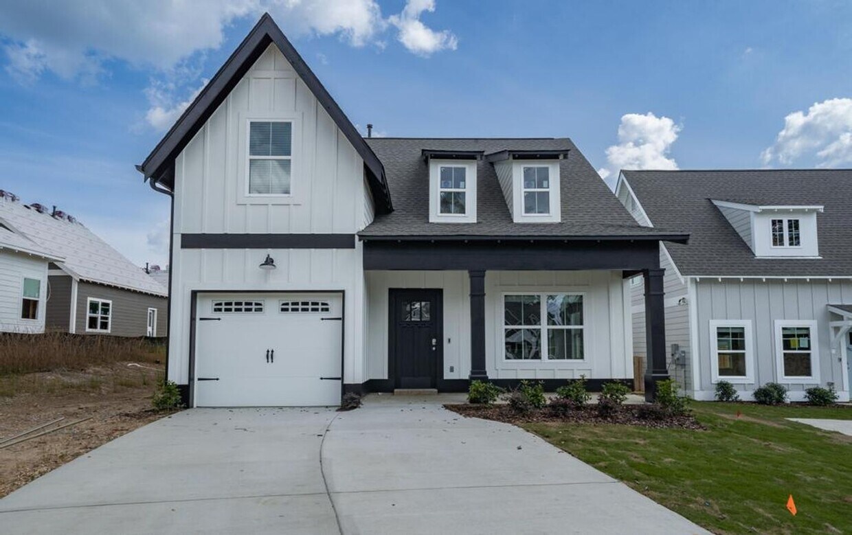 Foto principal - 3 Bedroom home with bonus loft space