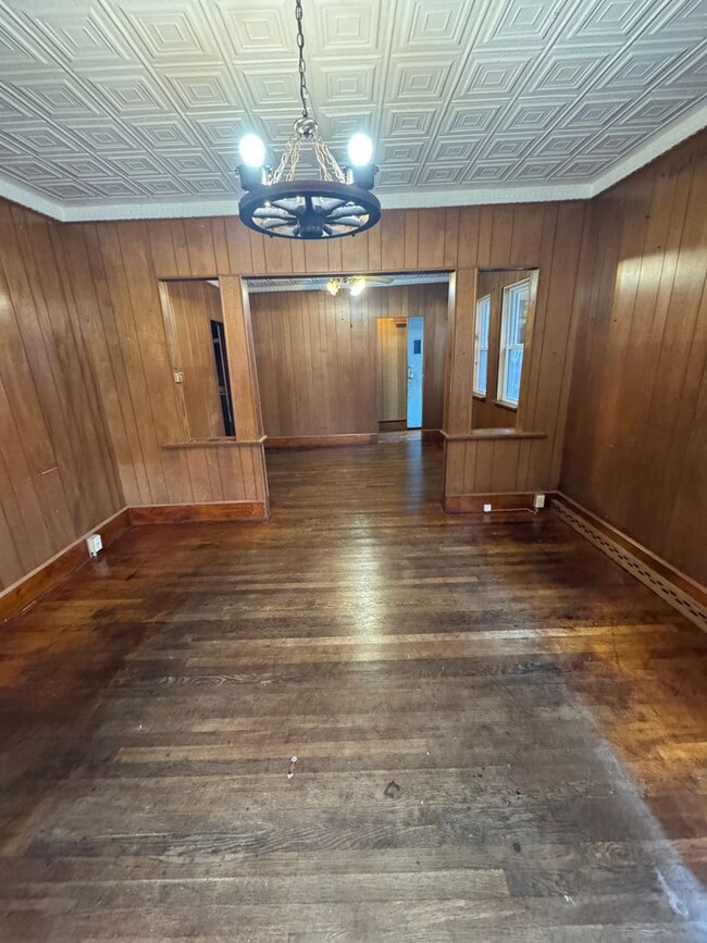 Building Photo - 13 Sullivan St