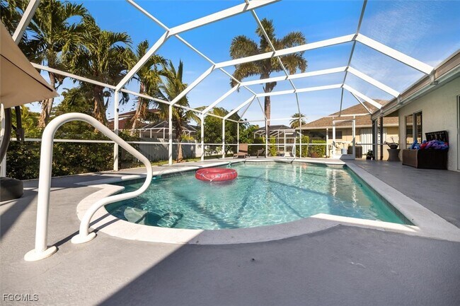 Foto del edificio - 4516 SW 21st Pl