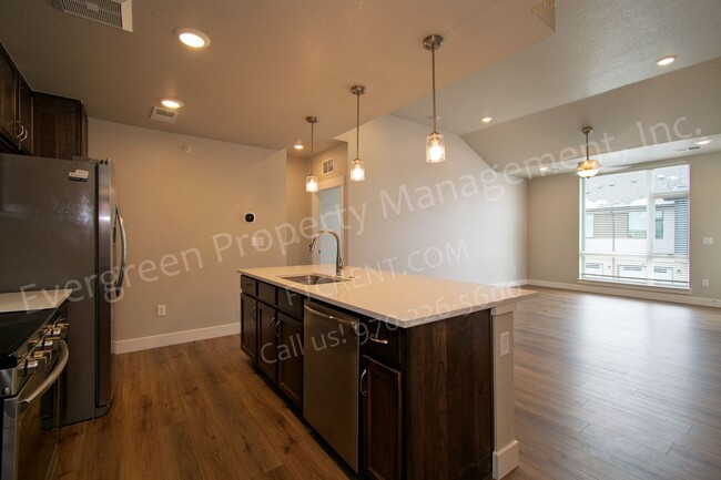 Building Photo - Gorgeous, brand new, 2-bedroom condo in No...