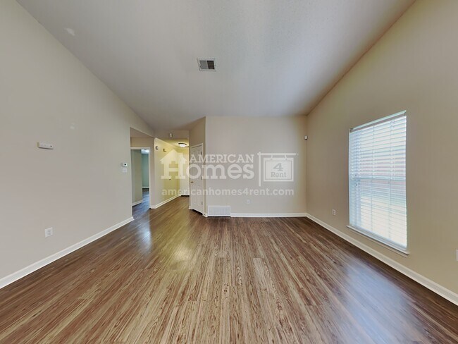 Foto del edificio - 7409 Bridle Cove