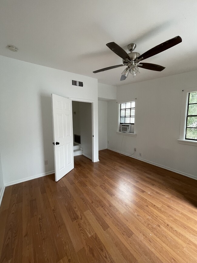 Building Photo - 7715 St Charles Ave