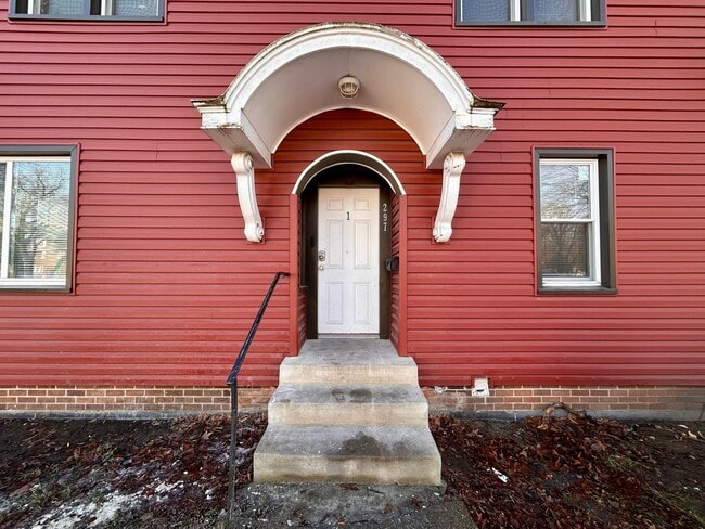 Foto del edificio - 297 W Larch Ave