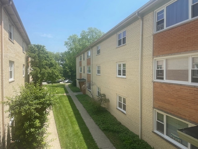 Foto del edificio - 6022 N Avondale Ave