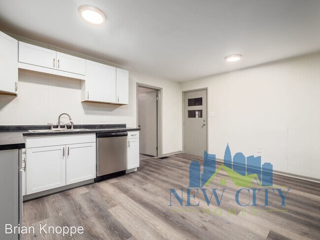 Foto del edificio - 3 br, 1 bath House - 1880 Vaughn St