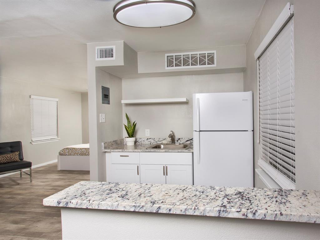 Foto principal - 305 Summit Ave