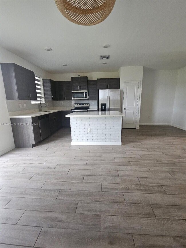 Photo - 1028 SE 23rd Ave House