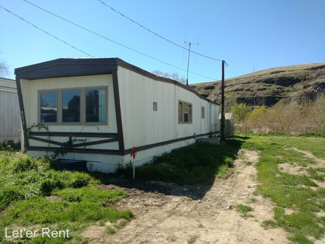Foto del edificio - 2 br, 1 bath House - 595 C  SW Birch Place