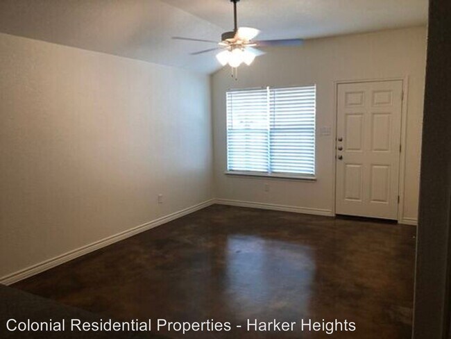 Foto del edificio - 924 Maplewood Dr
