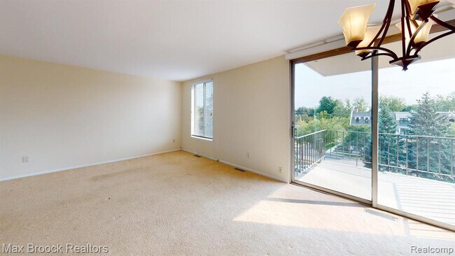 Foto del edificio - 600 W Brown St