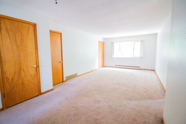 Foto del edificio - 3048 Carskaddon Ave