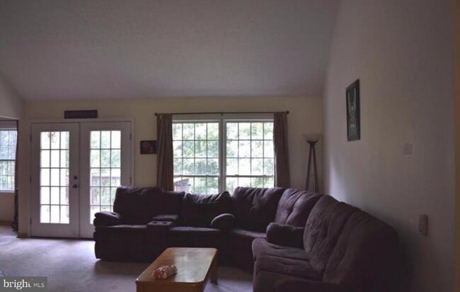 Building Photo - 808 Chantilly Ln