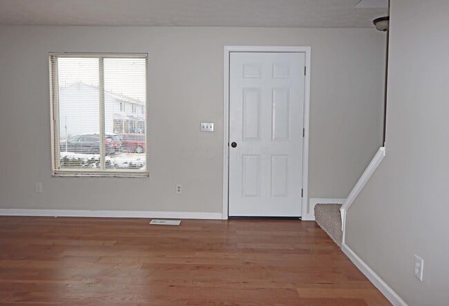 Foto del edificio - 5740 Vestry Ct