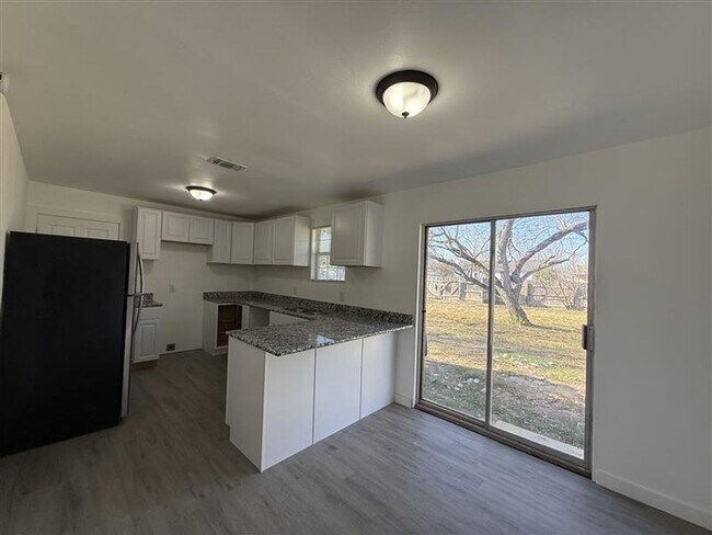 Foto del edificio - Newly Rehabbed 3 Bedroom, 2 bath Home AVAILABLE NOW!