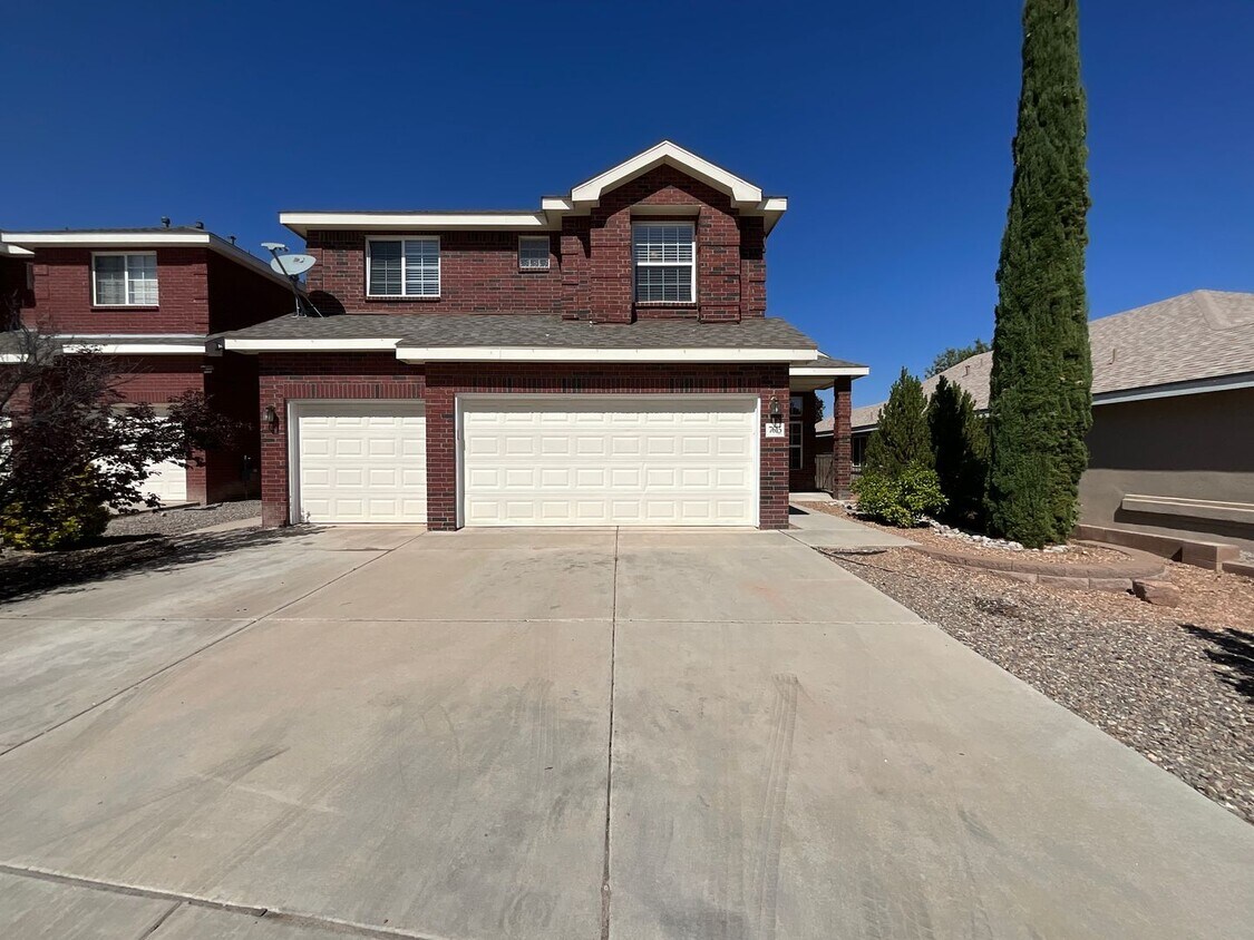 Primary Photo - 5 Bedroom Home Available in Ventana Ranch ...