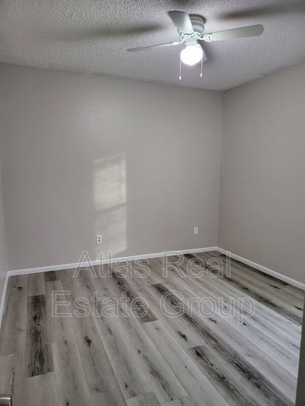 Foto del edificio - 755 W 1st Ave