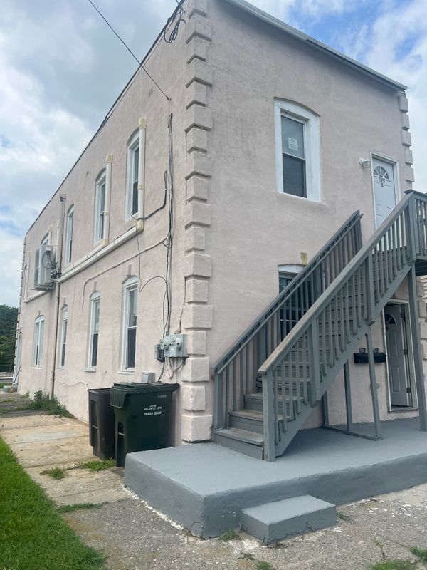 Primary Photo - 120 N Congress Ave