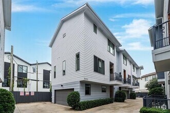 Building Photo - 6002 Hudson St