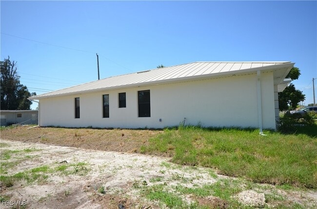 Building Photo - 2188 Barker Blvd