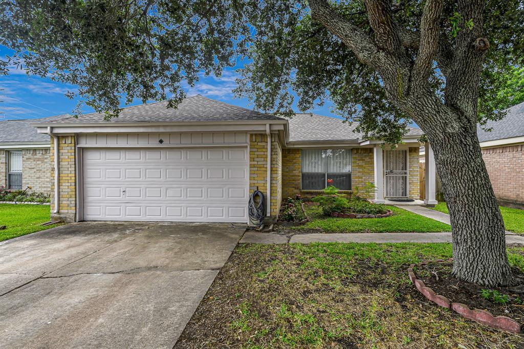 Foto principal - 13411 Creek Springs Dr