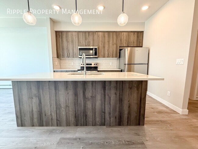 Photo du bâtiment - Modern 2 Beds, 1 Baths Apartment/Condo | 2...