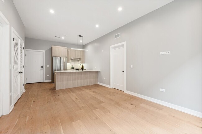 Foto del edificio - 7006 N Glenwood Ave