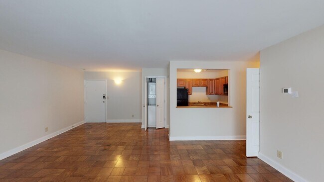 Building Photo - 501 Buckminster Dr