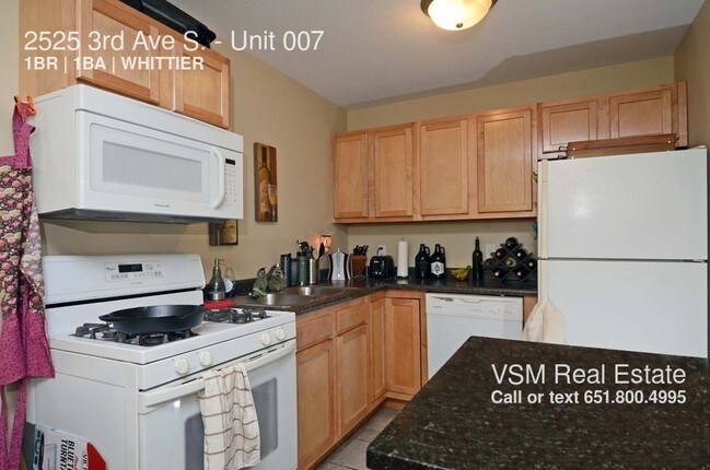 Building Photo - 2525 3rd Ave S