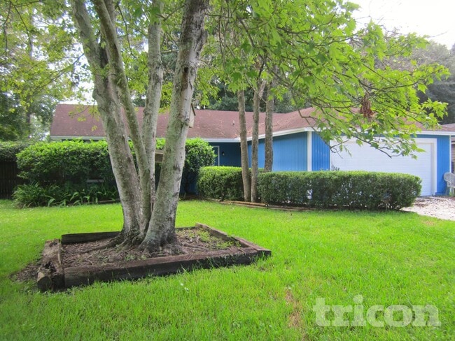 Building Photo - 11565 N Ride Cir E