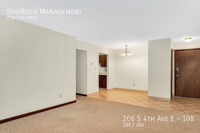 Foto del edificio - 206 S 4th Ave W