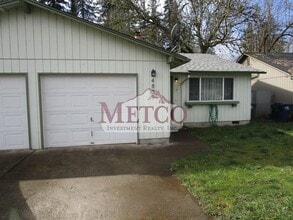 Building Photo - 4861-4861 Elderberry Loop