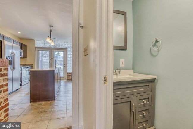 Building Photo - 3812 Fait Ave