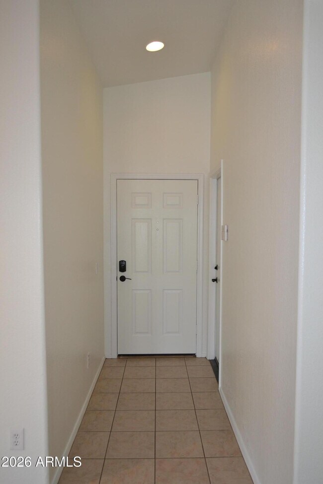 Foto del edificio - 1949 S Silver Dr