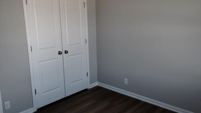 Building Photo - 1505 Coventry Ct