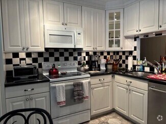 Building Photo - 15234 Lakes of Delray Blvd