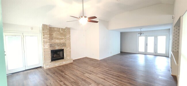 Foto del edificio - 12838 Ashford Knoll Dr