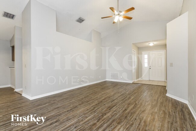 Foto del edificio - 4322 Kipling Ave