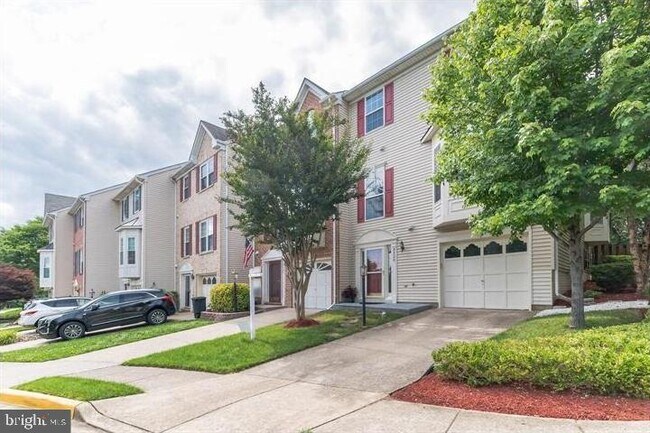 Foto del edificio - 5520 Jowett Ct